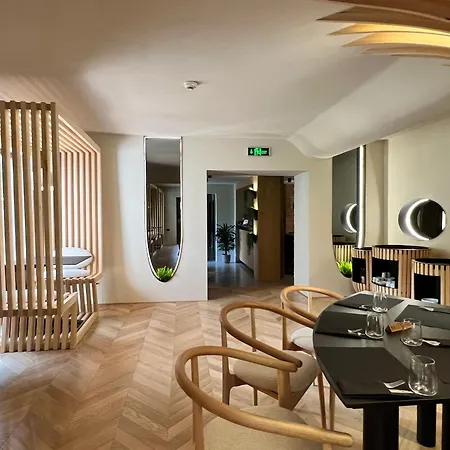 ゲストハウス Garden Retreat (adults Only) 4*