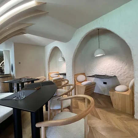 ゲストハウス Garden Retreat (adults Only) 4*